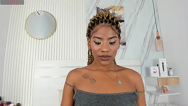 Sara Lewwis online show from 10.27.25