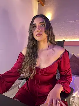 Snapshot of AniiRose chatting on 10.24.25 AniiRose online show from 10.24.25