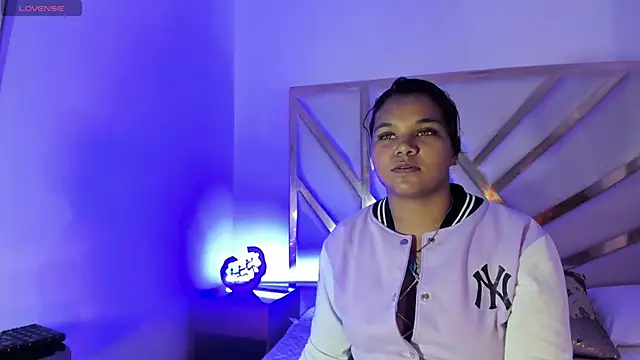 Carolina Evanss online show from 09.11.25