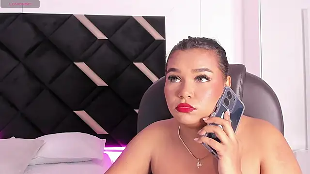 Carolina Evanss online show from 03.27.26