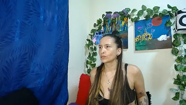 Snapshot of Leyla_Horny_Bg chatting on 06.16.26 Leyla Horny Bg online show from 06.16.26