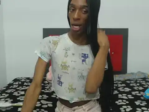 Snapshot of lucianadolll chatting on 02.17.25 lucianadolll online show from 02.17.25