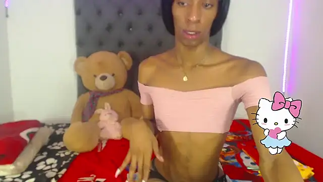 Snapshot of lucianadolll chatting on 10.21.25 lucianadolll online show from 10.21.25