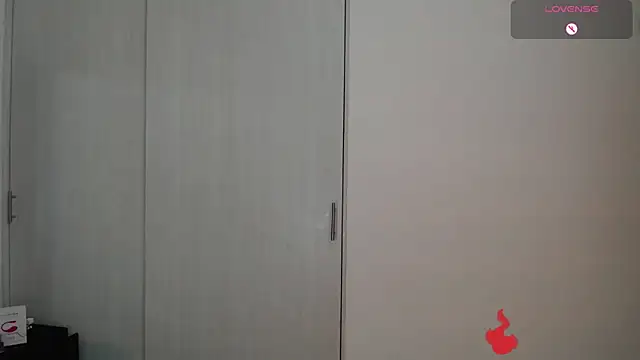 Snapshot of cutehanna1 chatting on 03.19.25 cutehanna1 online show from 03.19.25