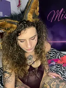 BlazyKitsune- online show from 12.28.24