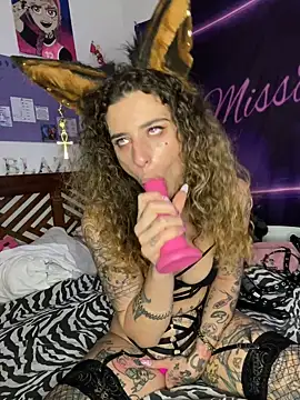 BlazyKitsune- online show from 12.29.24