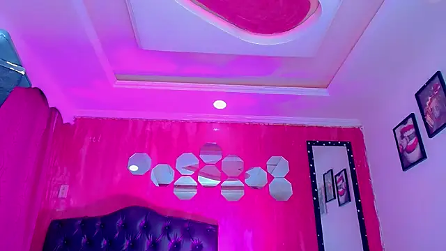 TiffanyMackensyy online show from 02.26.26