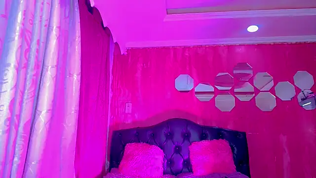 TiffanyMackensyy online show from 03.19.26