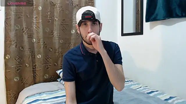 Snapshot of Thhiago_tay chatting on 09.28.25 Thhiago tay online show from 09.28.25