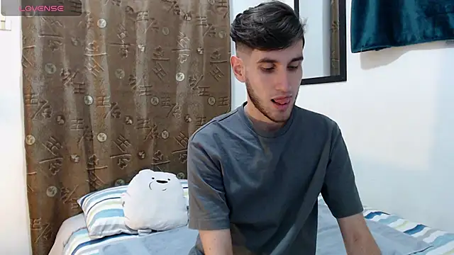 Snapshot of Thhiago_tay chatting on 10.03.25 Thhiago tay online show from 10.03.25