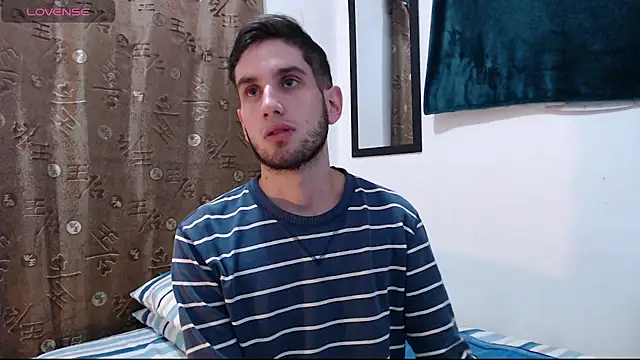 Snapshot of Thhiago_tay chatting on 10.14.25 Thhiago tay online show from 10.14.25