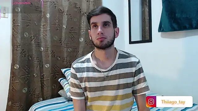 Snapshot of Thhiago_tay chatting on 10.22.25 Thhiago tay online show from 10.22.25