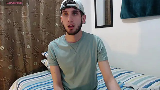 Snapshot of Thhiago_tay chatting on 10.27.25 Thhiago tay online show from 10.27.25