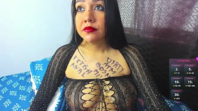 Snapshot of Venus_Blackk chatting on 01.11.25 Venus Blackk online show from 01.11.25