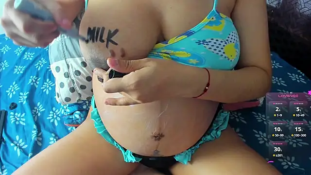 Snapshot of Venus_Blackk chatting on 03.16.25 Venus Blackk online show from 03.16.25