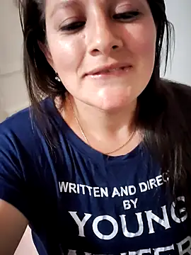 Neve Collins online show from 12.06.24