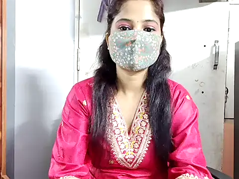 Snapshot of samosa73 chatting on 10.19.25 samosa73 online show from 10.19.25