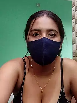 lovely-tanu online show from 12.04.24