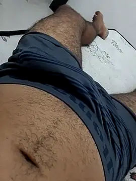 Snapshot of Leleko1997 chatting on 10.30.25 Leleko1997 online show from 10.30.25