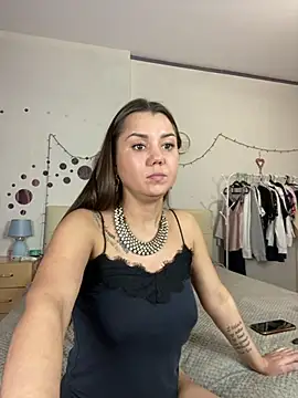 MiraMiss online show from 12.22.24
