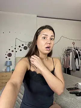 MiraMiss online show from 01.05.25