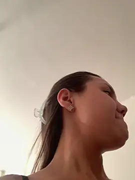 MiraMiss online show from 03.12.26