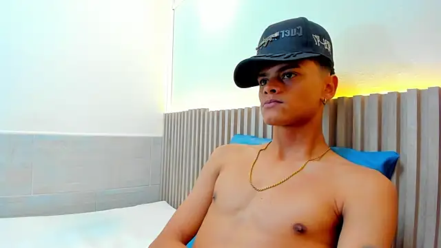 Snapshot of Billy_zander chatting on 12.03.24 Billy zander online show from 12.03.24