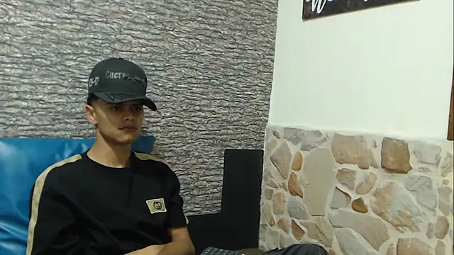 Snapshot of Billy_zander chatting on 01.13.25 Billy zander online show from 01.13.25