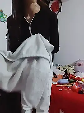 Snapshot of Queenjenn__ chatting on 06.30.26 Queenjenn online show from 06.30.26