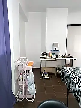 Snapshot of Alison_fitness chatting on 10.05.25 Alison fitness online show from 10.05.25