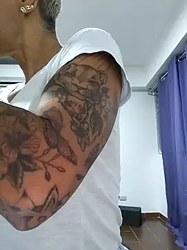 Alison fitness online show from 02.20.26