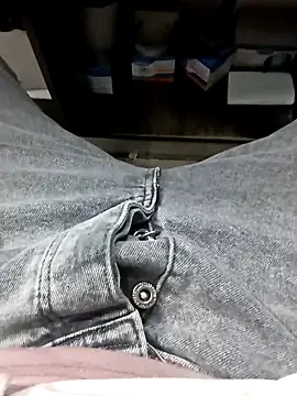 Steve98768 online show from 12.10.24