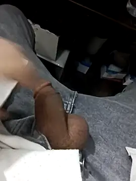 Steve98768 online show from 12.11.24