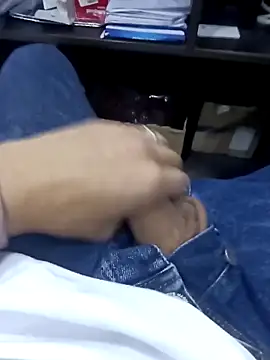 Steve98768 online show from 10.08.25