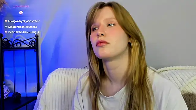 Snapshot of EvaStevs chatting on 01.11.25 EvaStevs online show from 01.11.25
