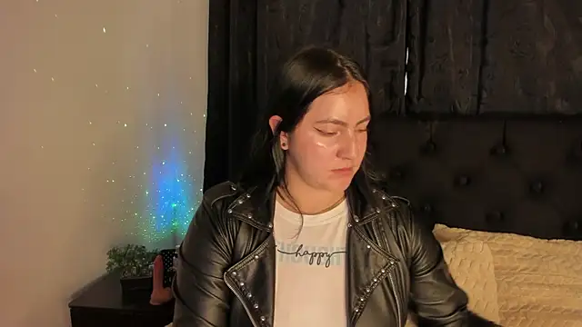 Snapshot of jenifer__power10 chatting on 10.16.25 jenifer power10 online show from 10.16.25