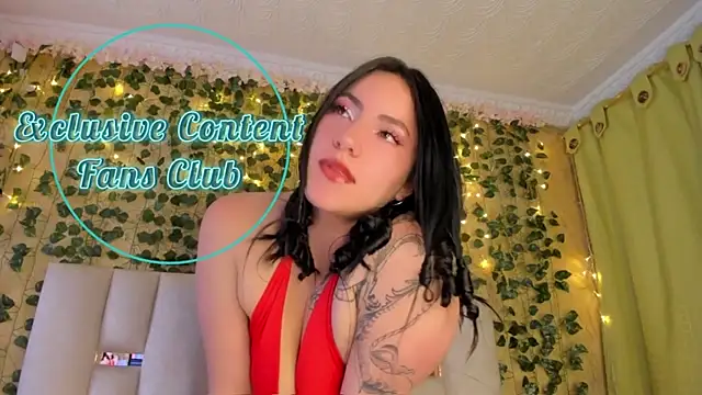 Snapshot of jenifer__power10 chatting on 11.18.25 jenifer power10 online show from 11.18.25