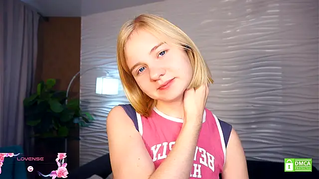 OdelinaFicken online show from 10.30.25