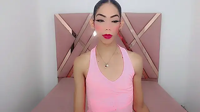 Snapshot of Luna_and_valery chatting on 04.15.26 Luna and valery online show from 04.15.26