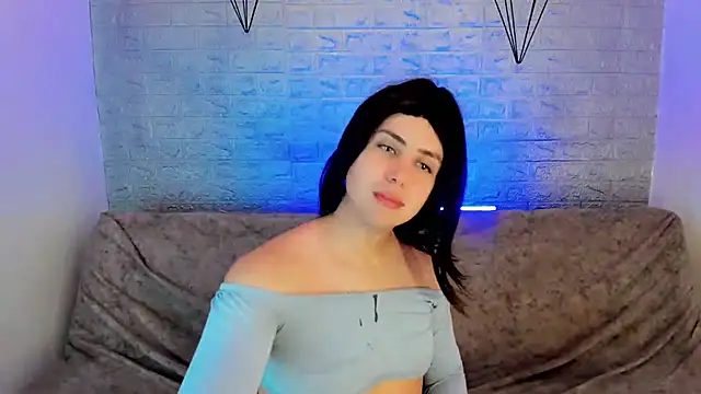 Snapshot of Oxana-Novikov chatting on 05.02.26 Oxana-Novikov online show from 05.02.26