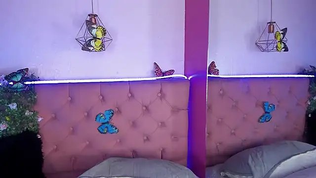 Anastasia Whitee online show from 12.28.24