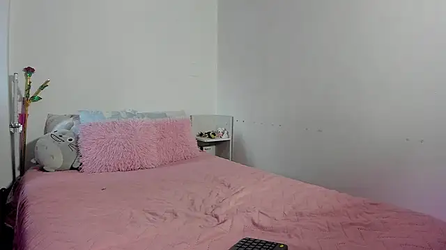 Snapshot of aiko_mori chatting on 03.18.25 aiko mori online show from 03.18.25