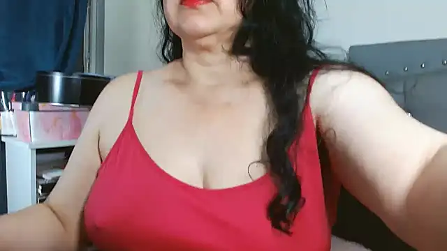 Snapshot of maturepriscila chatting on 06.21.26 maturepriscila online show from 06.21.26