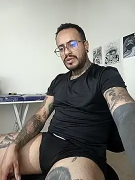 Nicky smith   online show from 12.12.24