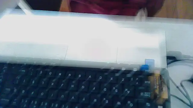 Snapshot of TatliSert chatting on 11.19.25 TatliSert online show from 11.19.25