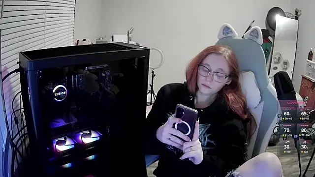 LilyFoxxx online show from 10.25.25