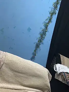 Black Glow online show from 01.27.25