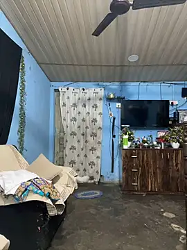 Black Glow online show from 01.27.25