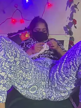 Black Glow online show from 09.14.25