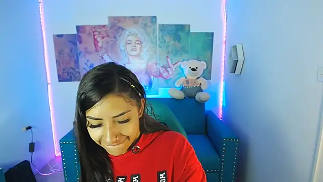 Sofi hot 4m online show from 02.03.25